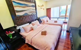 Exclusive Family Suites 5-6 Pax @ Sunway Pyramid